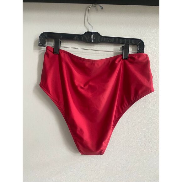 NWT Cupshe 2pc red swim bikini size Large - Picture 4 of 6